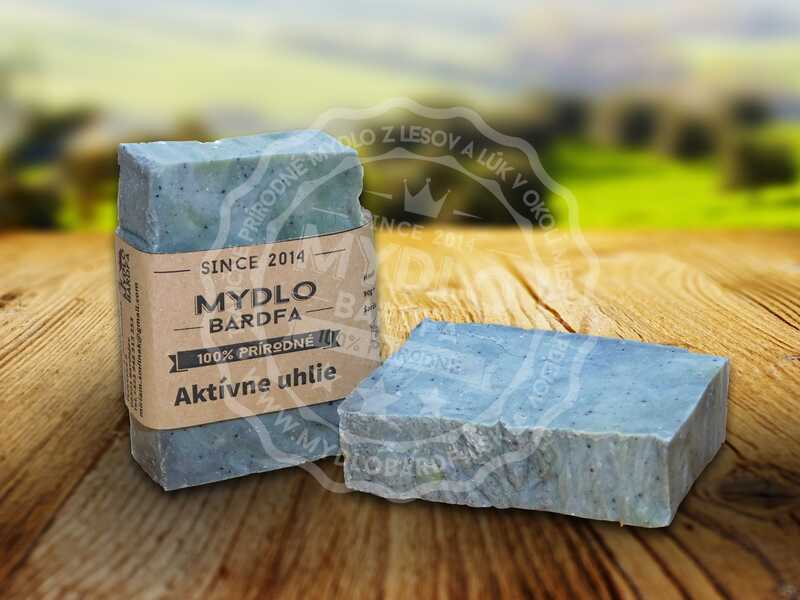 Savon au charbon actif