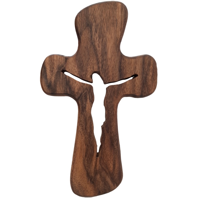 Croix en bois de noyer