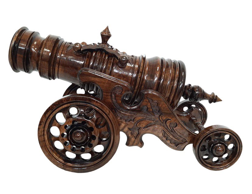 Canon en bois